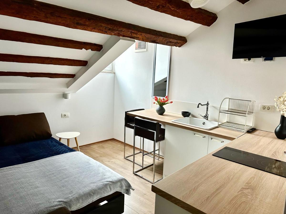 Romeo Apartments Rovigno Экстерьер фото